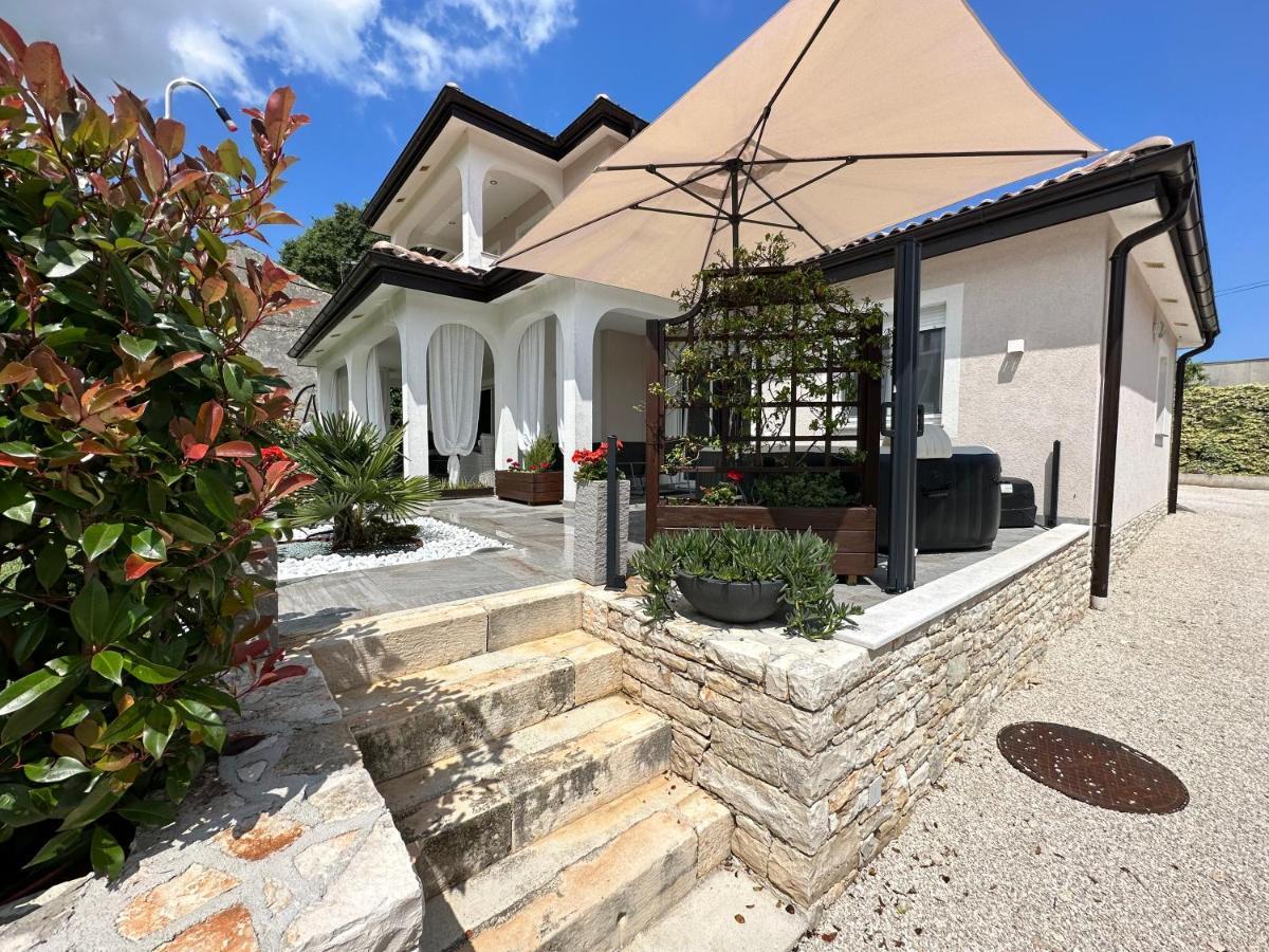 Villa Zonta Apartment Maremi With Private Jacuzzi Buje Exteriér fotografie